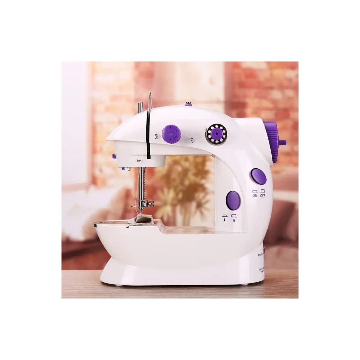 Mini Maquina De Costura Elétrica Bivolt + Pedal Portátil