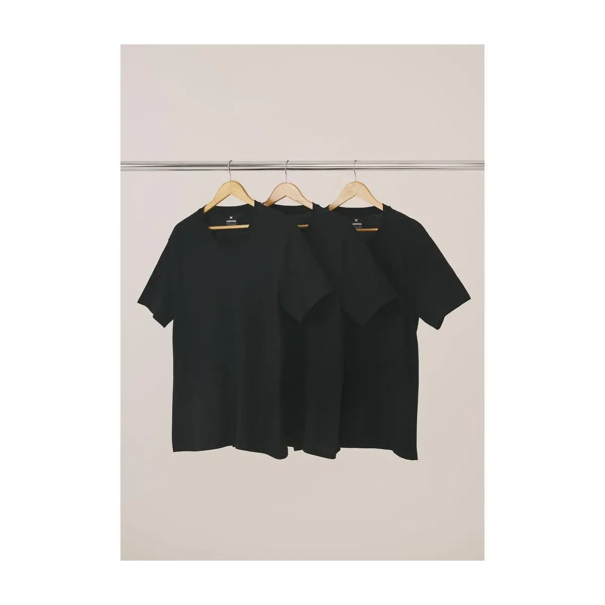 Kit Com 3 Camisetas Masculinas Básicas Slim Gola V