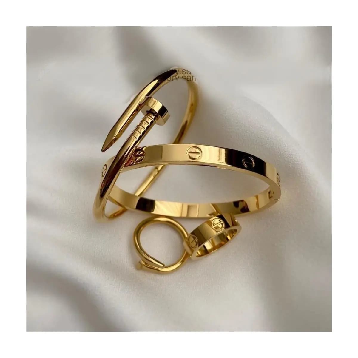 Conjunto Braceletes Aço inoxidável e Anéis Prata ou Dourado Kit Acessórios Femininos Anel Pulseira
